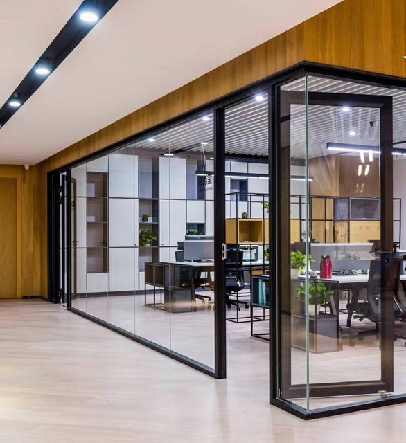 تقسيم زجاج المكاتب الاحترافي مع إطار الألومنيوم لقسم غرف مؤتمرات مساحة العمل الحديثة